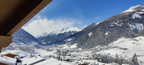 Top performing Airbnb: Cozy attic apartment with fantastic view! in Neustift Im Stubaital