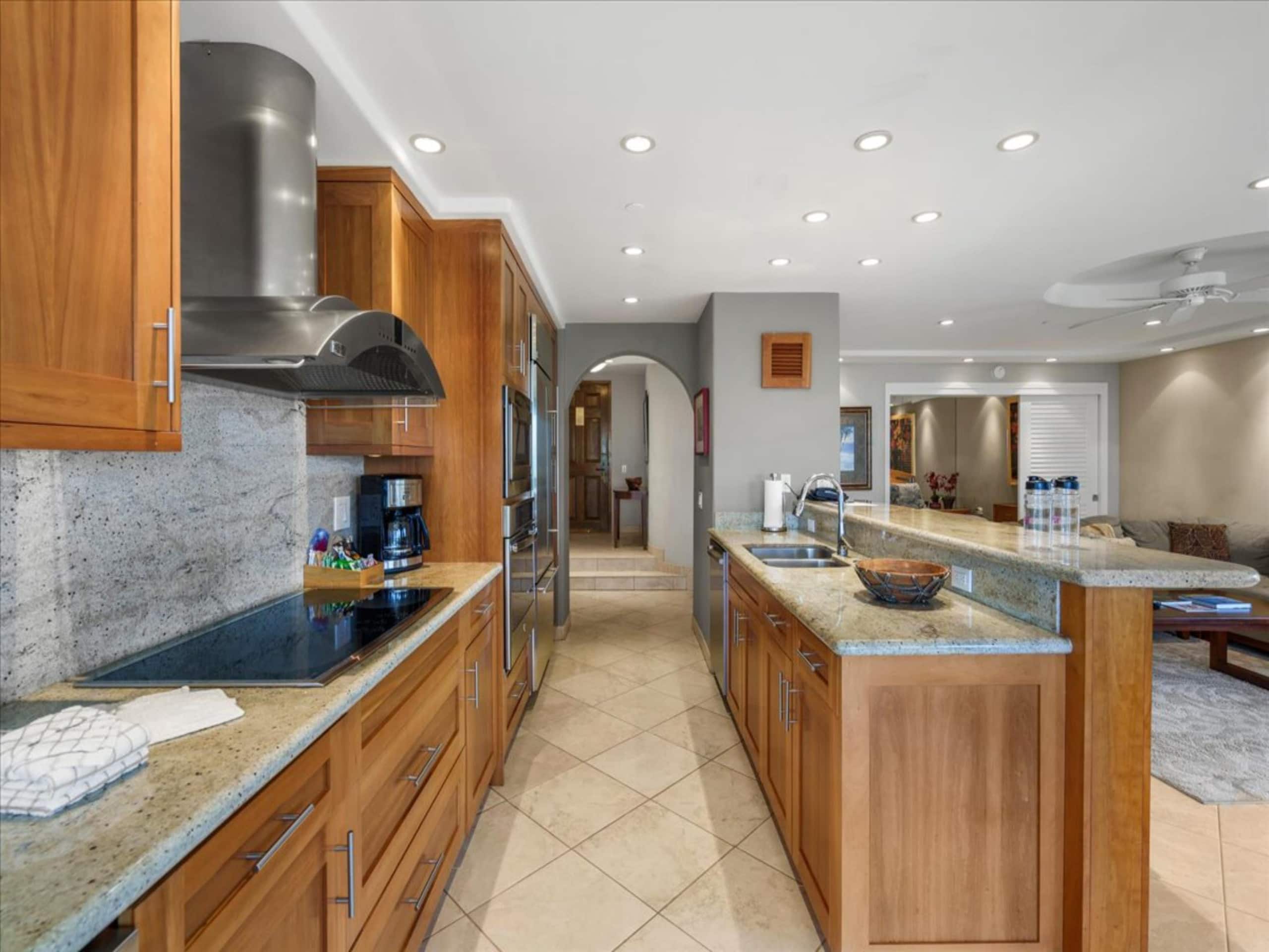 Condo in Lahaina · ★5.0 · 2 bedrooms · 2 beds · 2 baths - Image 10