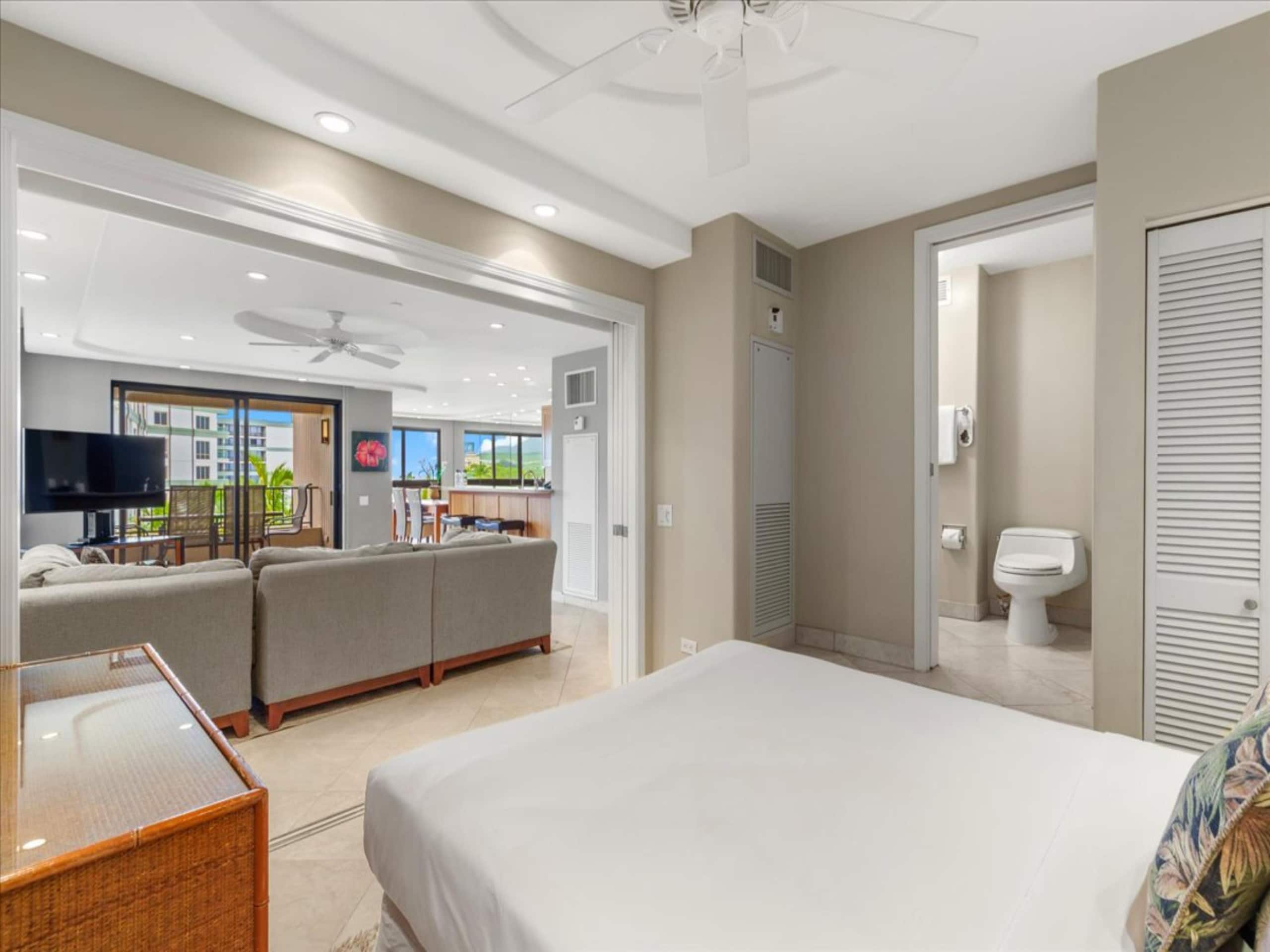 Condo in Lahaina · ★5.0 · 2 bedrooms · 2 beds · 2 baths - Image 19