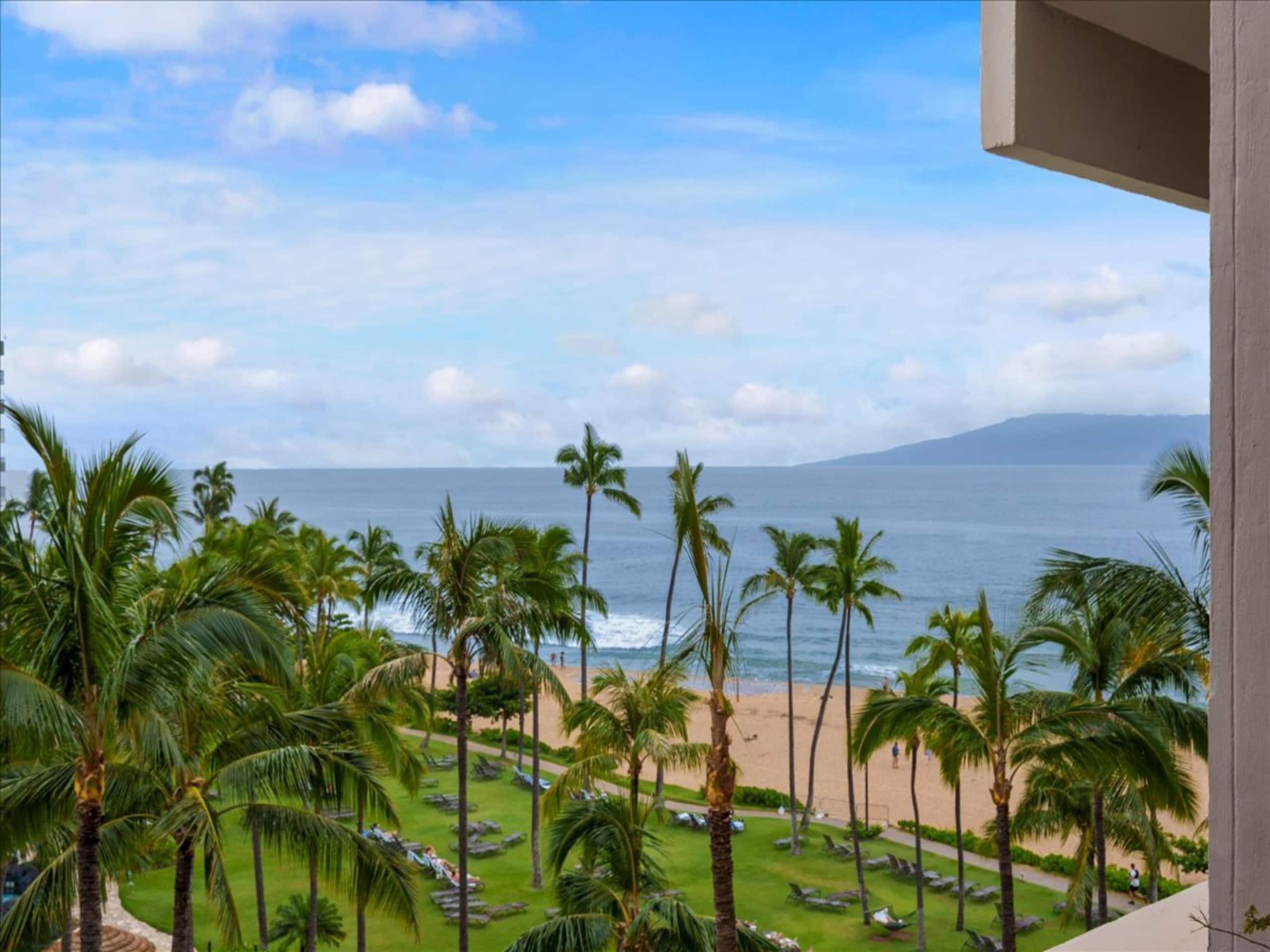 Condo in Lahaina · ★5.0 · 2 bedrooms · 2 beds · 2 baths - Image 15