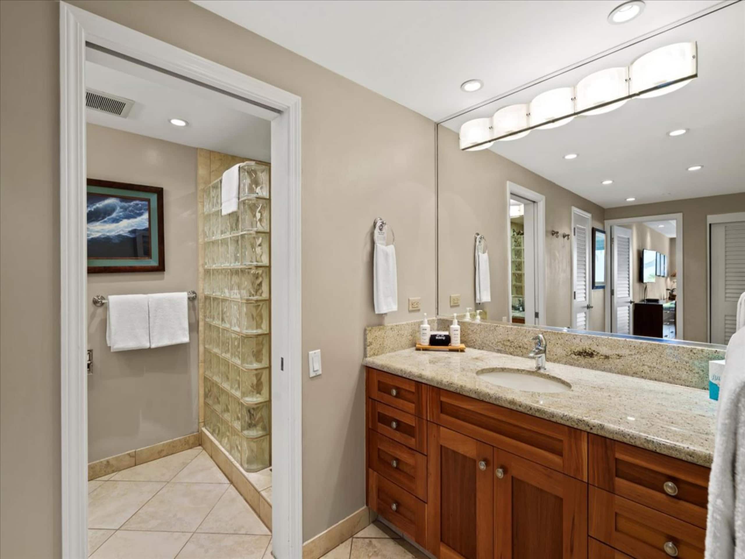 Condo in Lahaina · ★5.0 · 2 bedrooms · 2 beds · 2 baths - Image 25