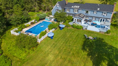 Family Friendly/Large Home/Fireplace/Pond/Pool