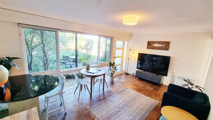 Lovely Retreat, Private Apartment In Home - Sutherland Shire