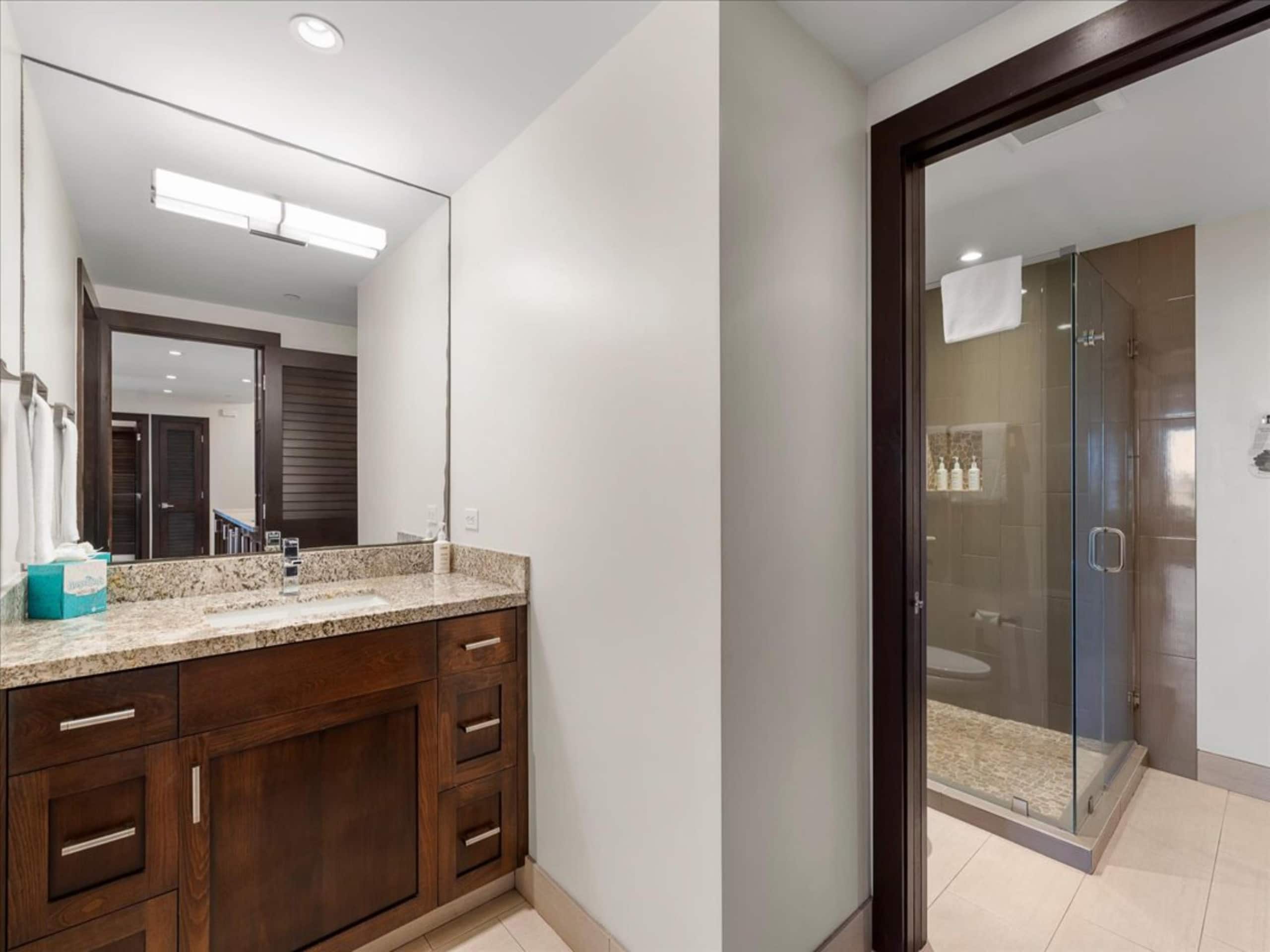 Condo in Lahaina · ★4.94 · 2 bedrooms · 3 beds · 2 baths - Image 29