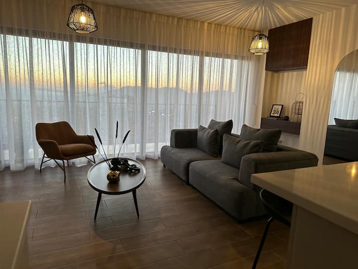 City View Apartment · Balcony · Prime Area - San Salvador