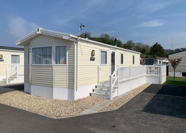 Purn Gold 6 (Pet) - Burnham-on-Sea