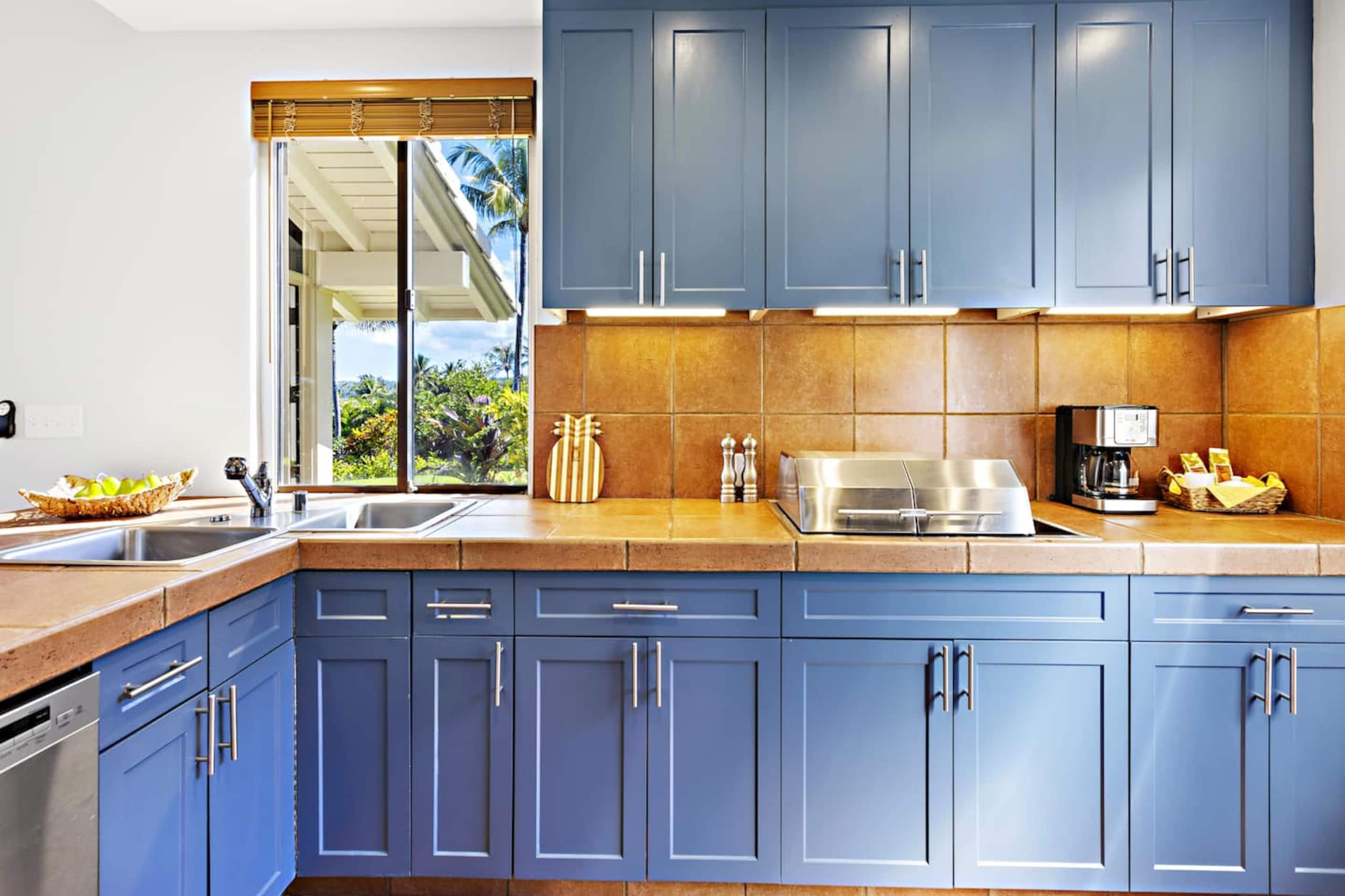 Villa in Lahaina · ★4.91 · 1 bedroom · 2 beds · 2 baths - Image 4