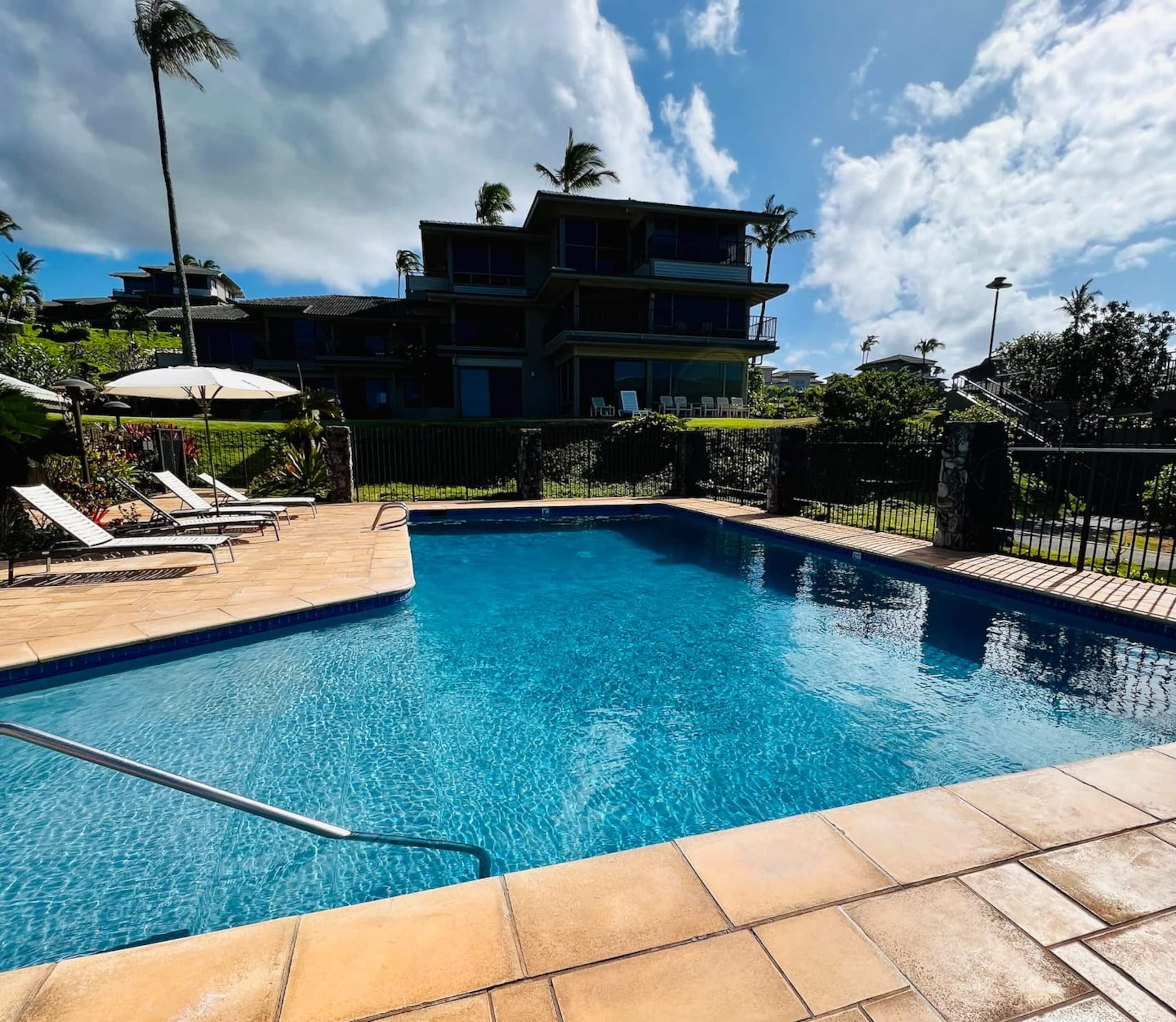 Villa in Lahaina · ★4.91 · 1 bedroom · 2 beds · 2 baths - Image 21
