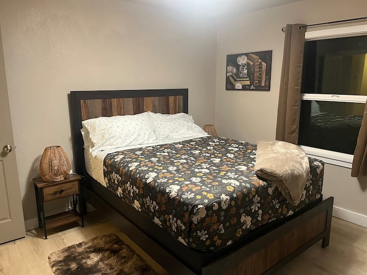 Queen Bedroom