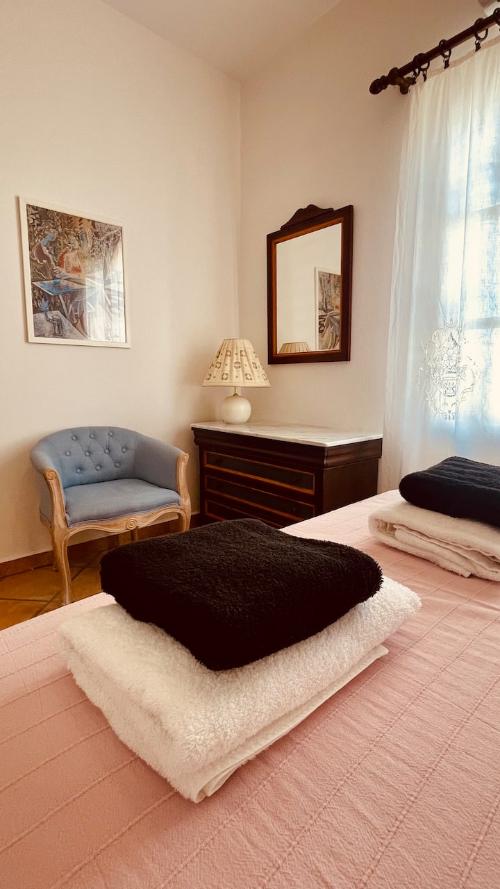 غرفة النوم 1