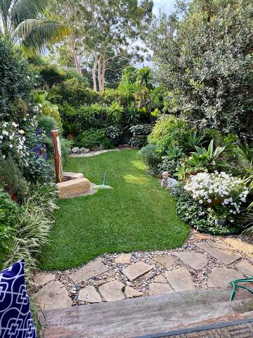 Gorgeous Balmain cottage gallery image 5