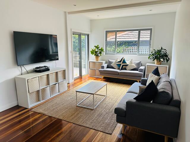 Modern Resort Style Home with a Heated Pool gallery image 4