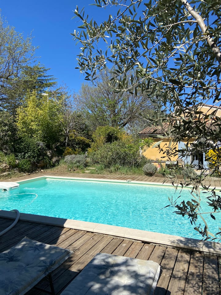 Phil's Place Avec Piscine Privée - Apt