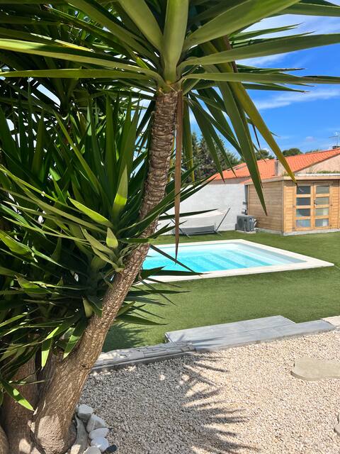 Villa with private and secure swimming pool