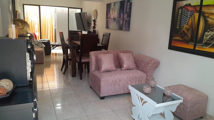 Casa En Eje Cafetero - Cartago - Colombia
