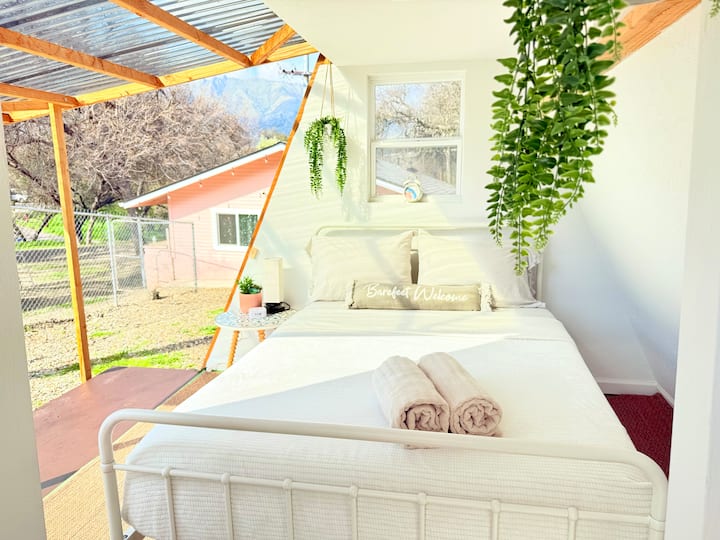 Transforming Aframe 3.5m To Snp! W Shower, Kayaks - California