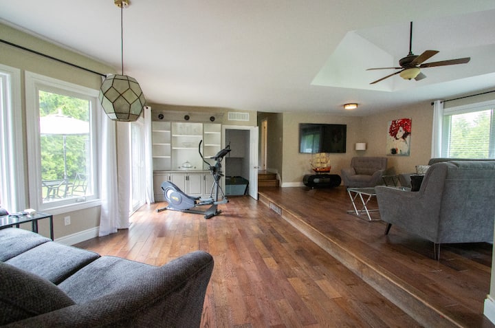 Kawartha Cottage - Golf Course Stay - Lindsay