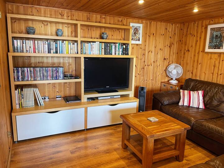 Jurassic Cottage, Quiet Village Axminster Sleeps 4 - Axminster