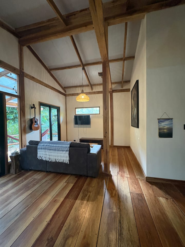 Casa Rock Hermosa - Costa Rica