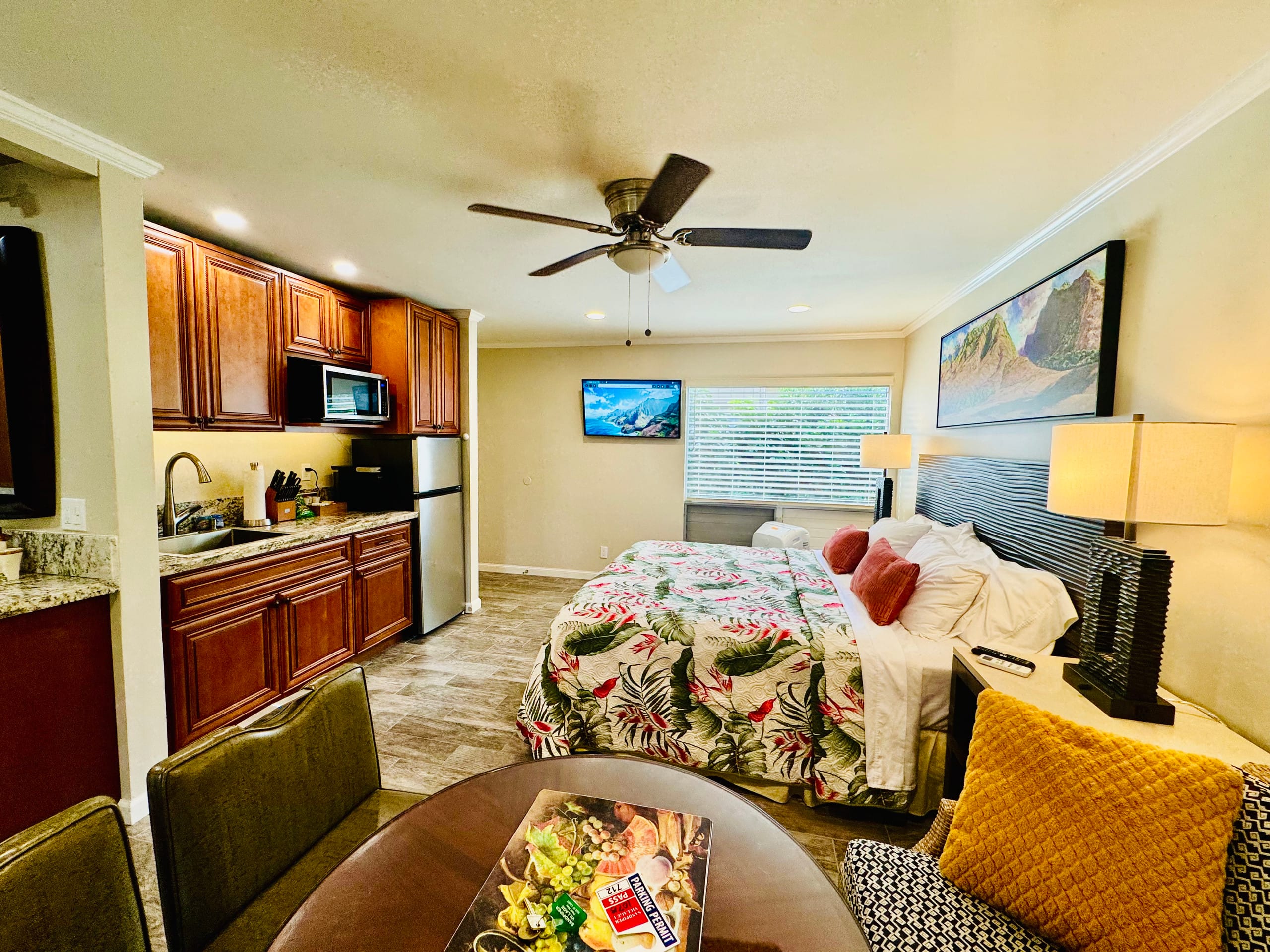 Tropical Paradise Studio unit with A/C & Washer/dr - Photo 5