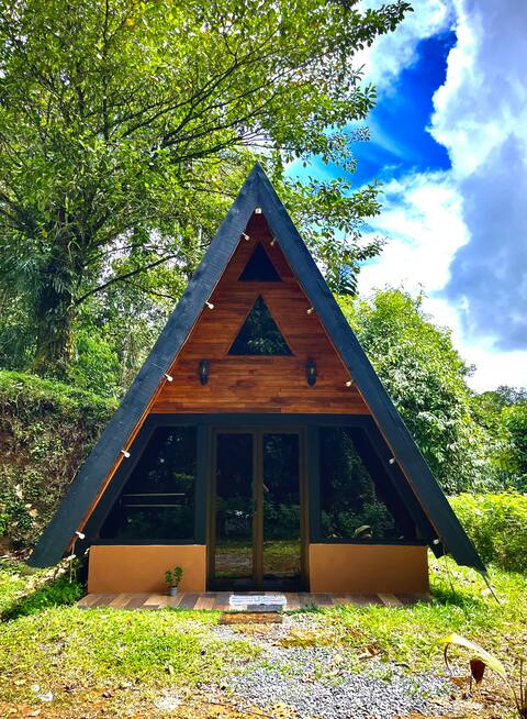 Chalet-style cabin! La Presa Pools and Waterfalls