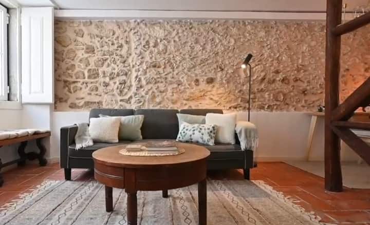 Vintage Ground-floor Apt With Private Patio - Lapa - Lisboa