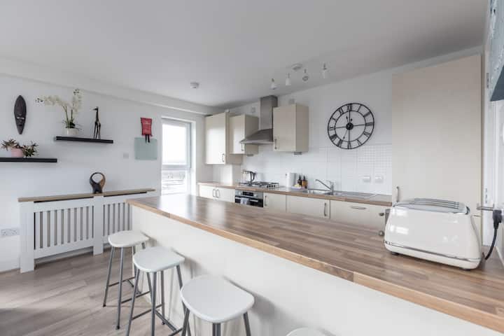 3br Flat In Leith | Free Parking | Ocean Terminal - Musselburgh