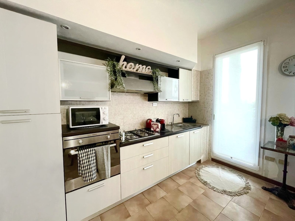 Annonce Airbnb populaire: Just 5 minutes from the sea and the historic center. à Rimini