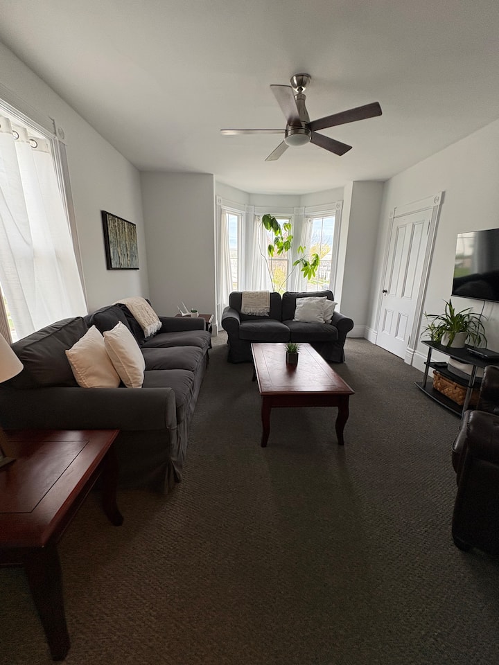 Downtown Harvey Home Upper Floors - Fredericton
