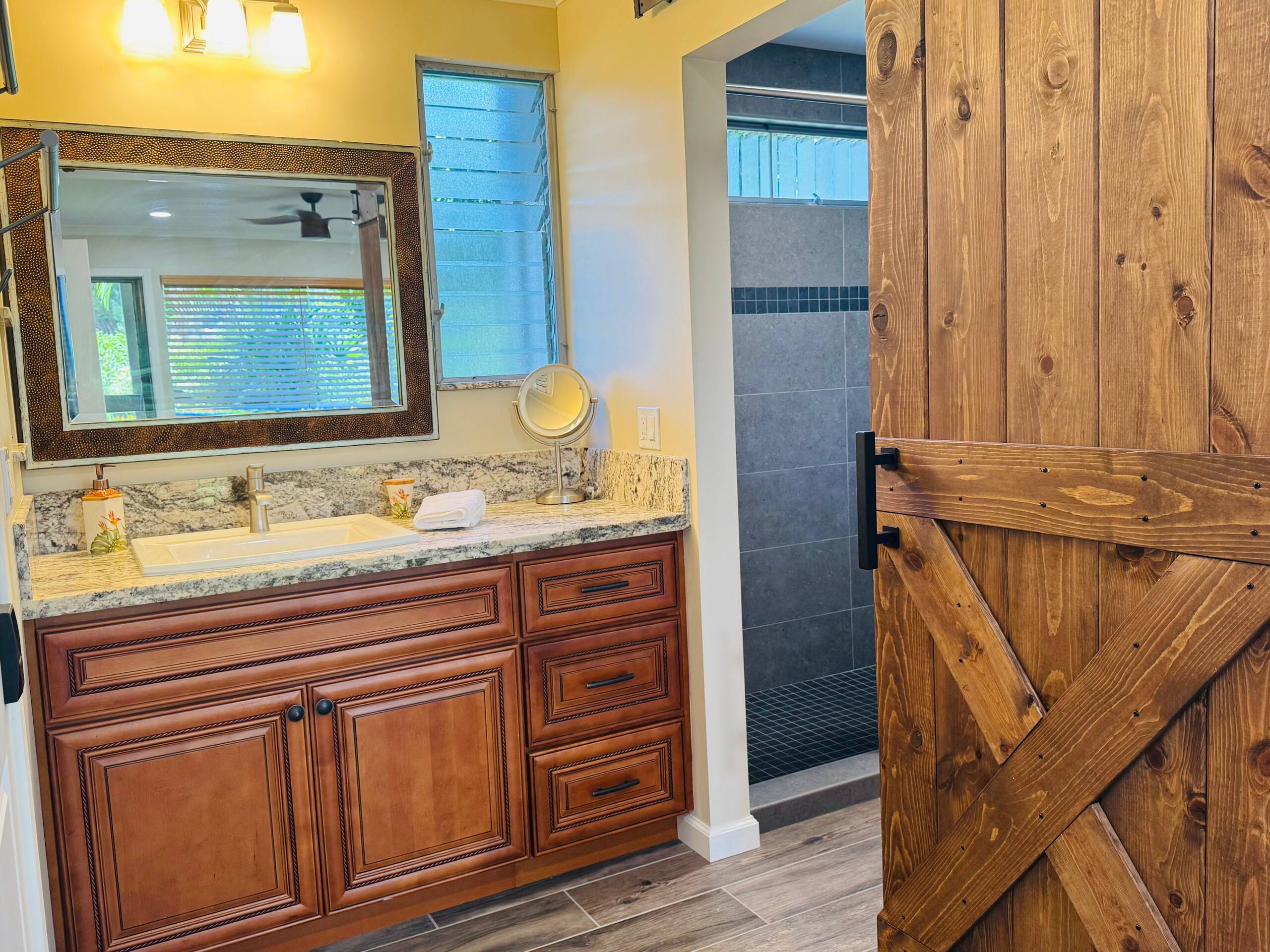 Tropical Paradise 1BR unit with A/C in Princeville - Image 15
