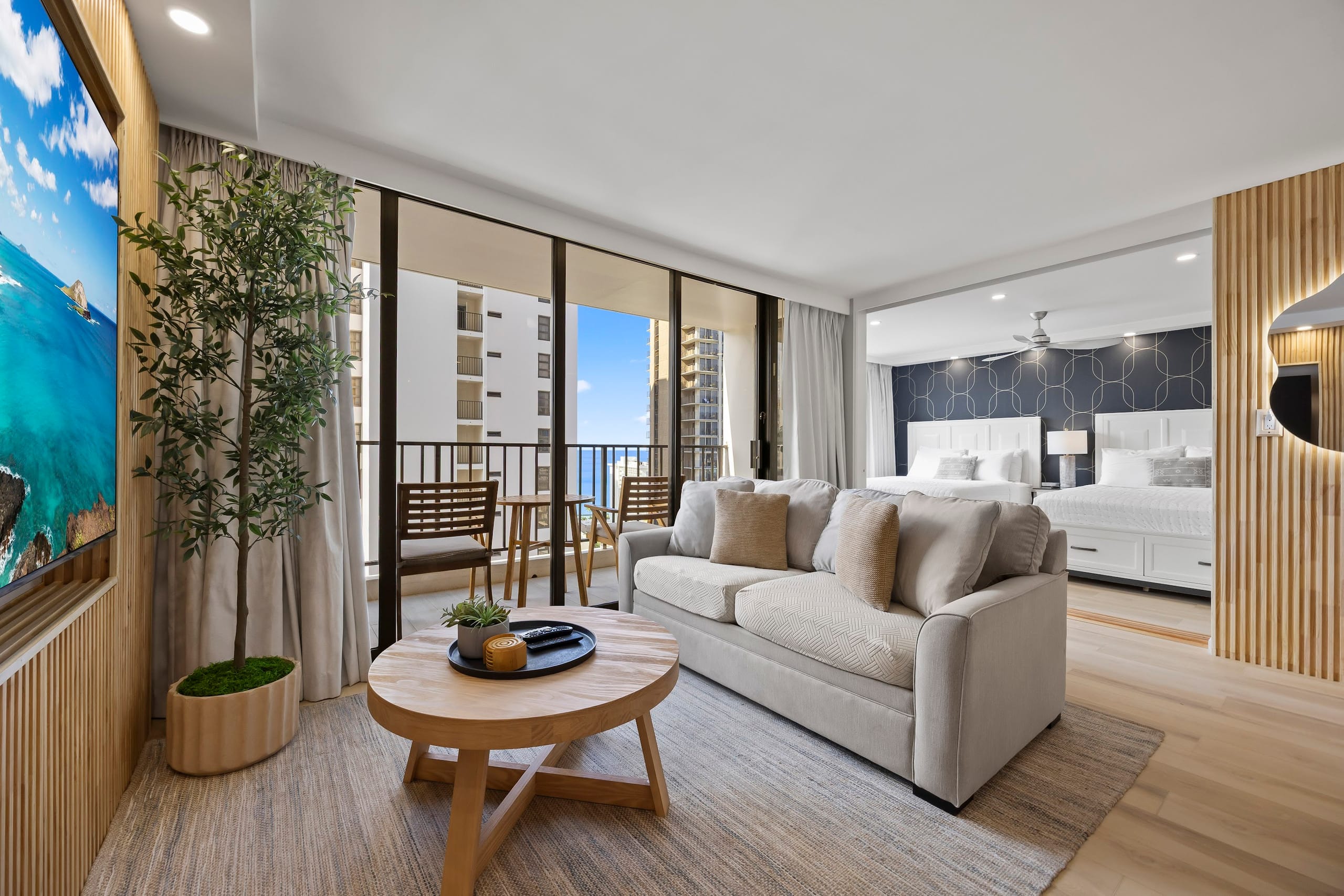 Condo in Honolulu · ★4.96 · 1 bedroom · 3 beds · 1 private bath - Image 8