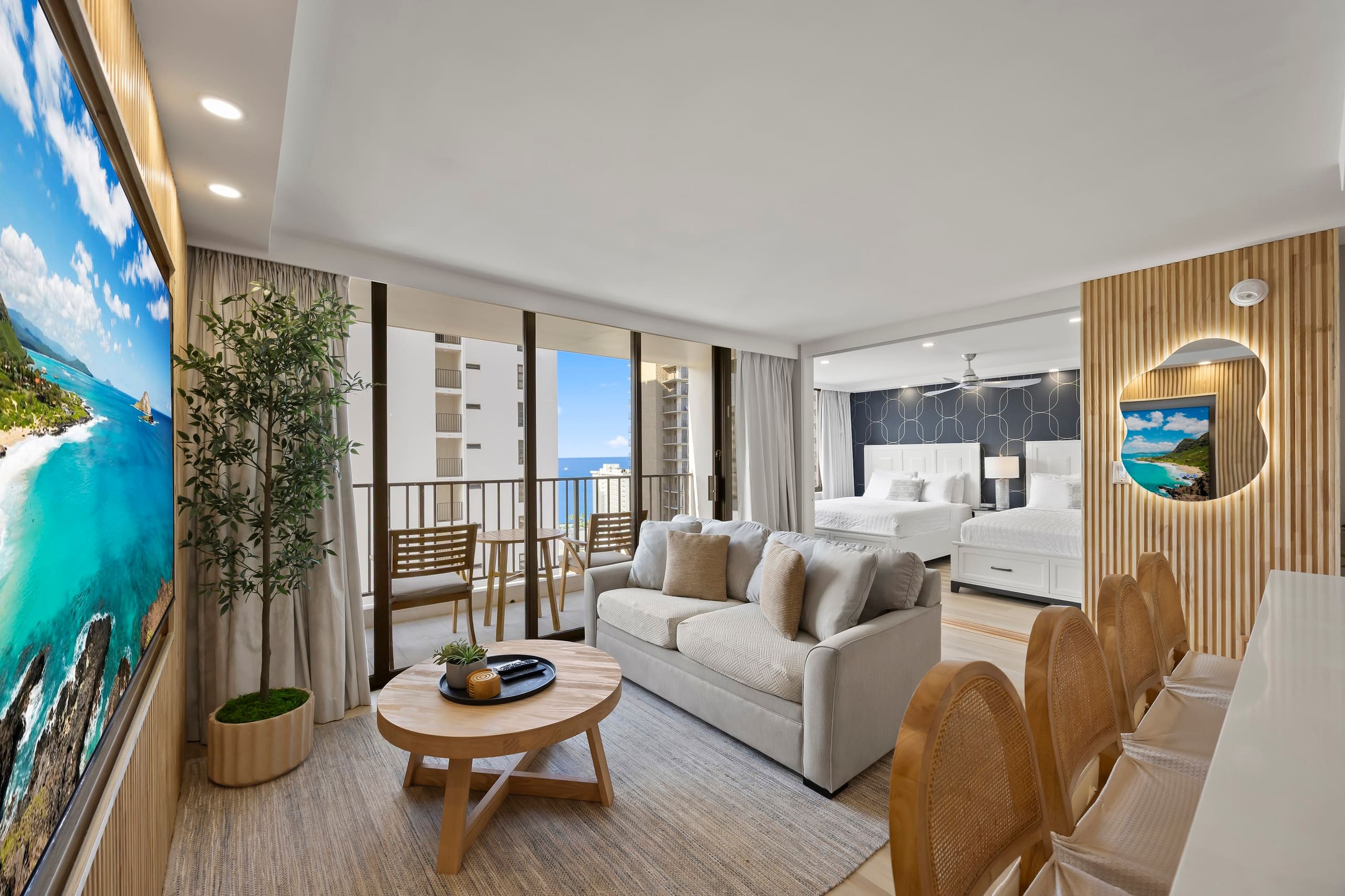 Condo in Honolulu · ★4.96 · 1 bedroom · 3 beds · 1 private bath - Image 3