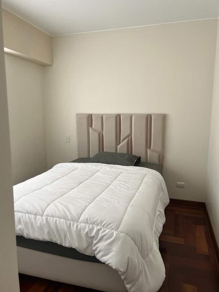 საძინებელი 1