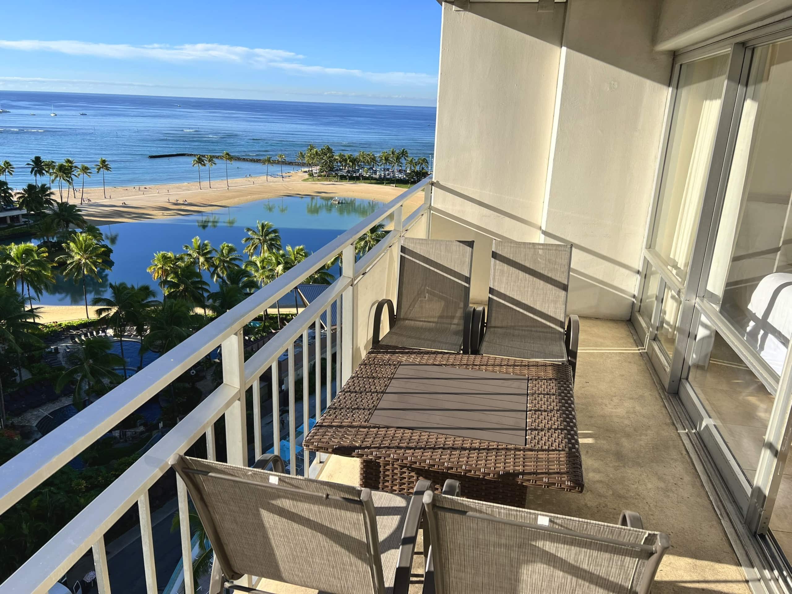 Condo in Honolulu · ★4.78 · Studio · 3 beds · 1 bath - Image 16