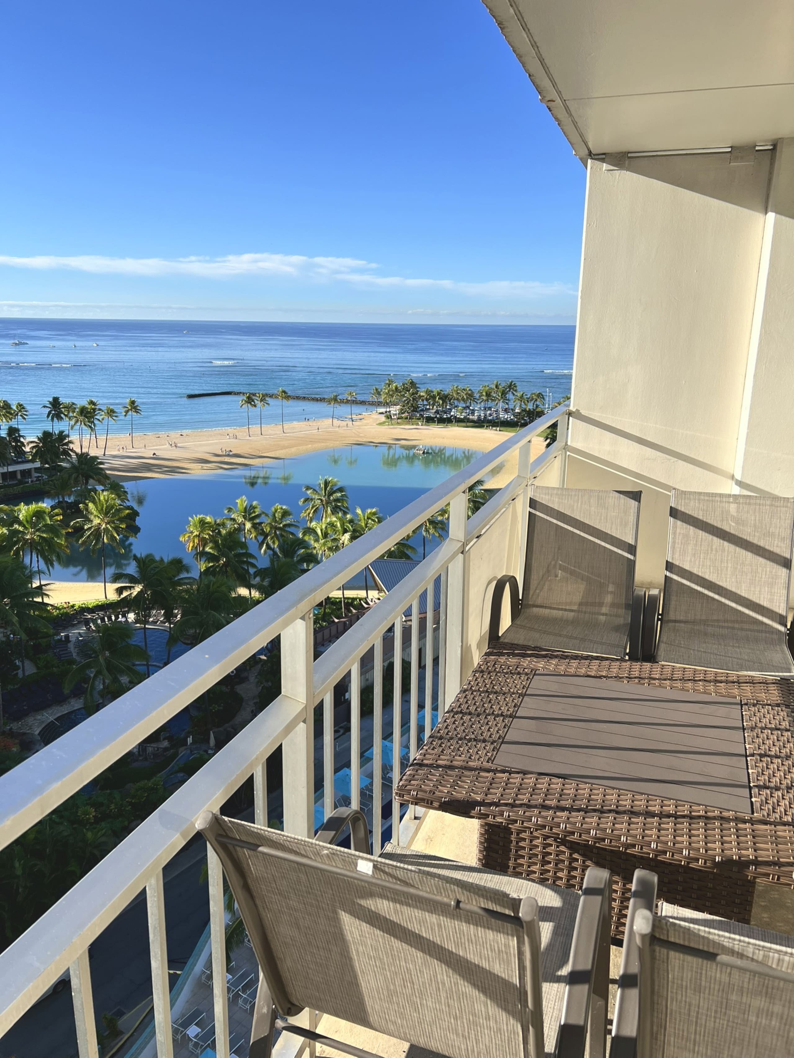Condo in Honolulu · ★4.78 · Studio · 3 beds · 1 bath - Image 14