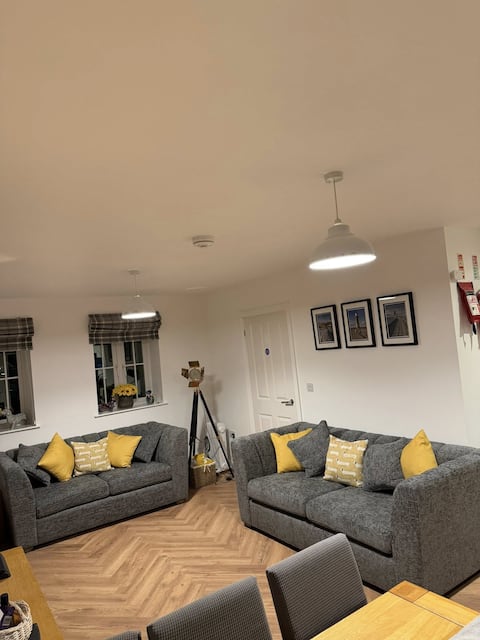 Top performing Airbnb: Hotdog House Detached Pet Friendly Eco-House in Filey