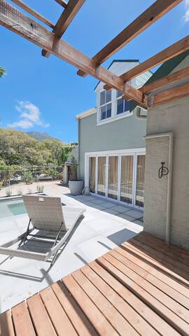 Best Place Ever-cozy house +small pool+sea view gallery image 2