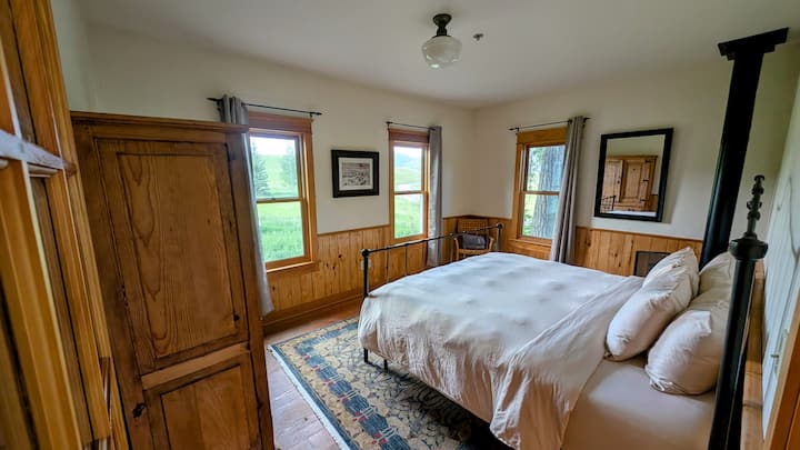 Ranch House Bedroom #1