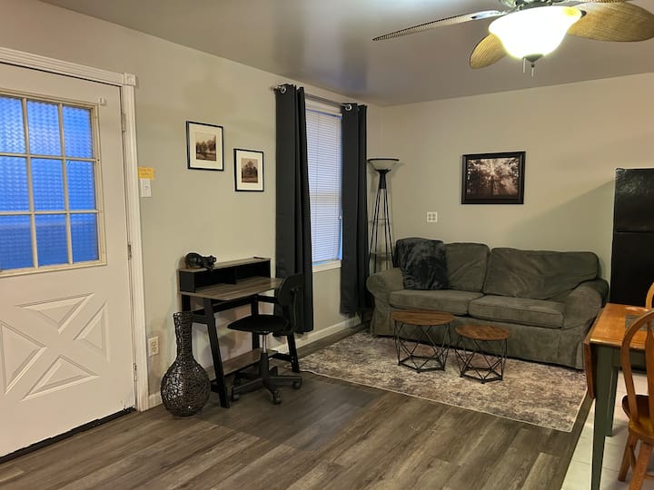 River Retreat- Studio C - Goose Lake, Morris