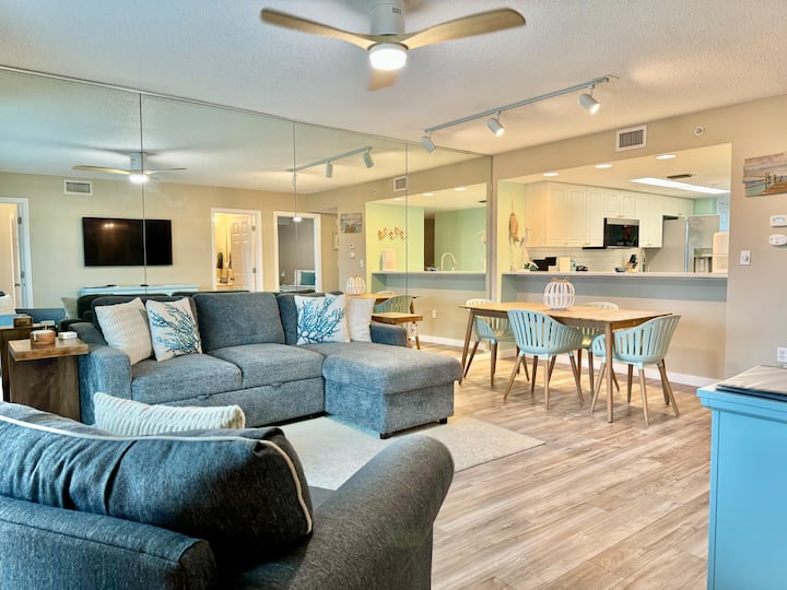 Beach Condo With Gulf View, Heated Pool And Gym! - Fort Walton Beach, FL