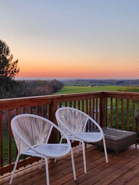 Beautiful Mount Airy Home -Wine Country, Views!