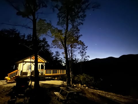 Cabin at Riversong Grove 20 Acre Hillside