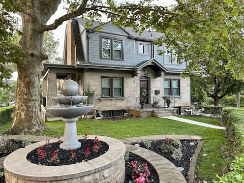 Charming Bellevue Retreat