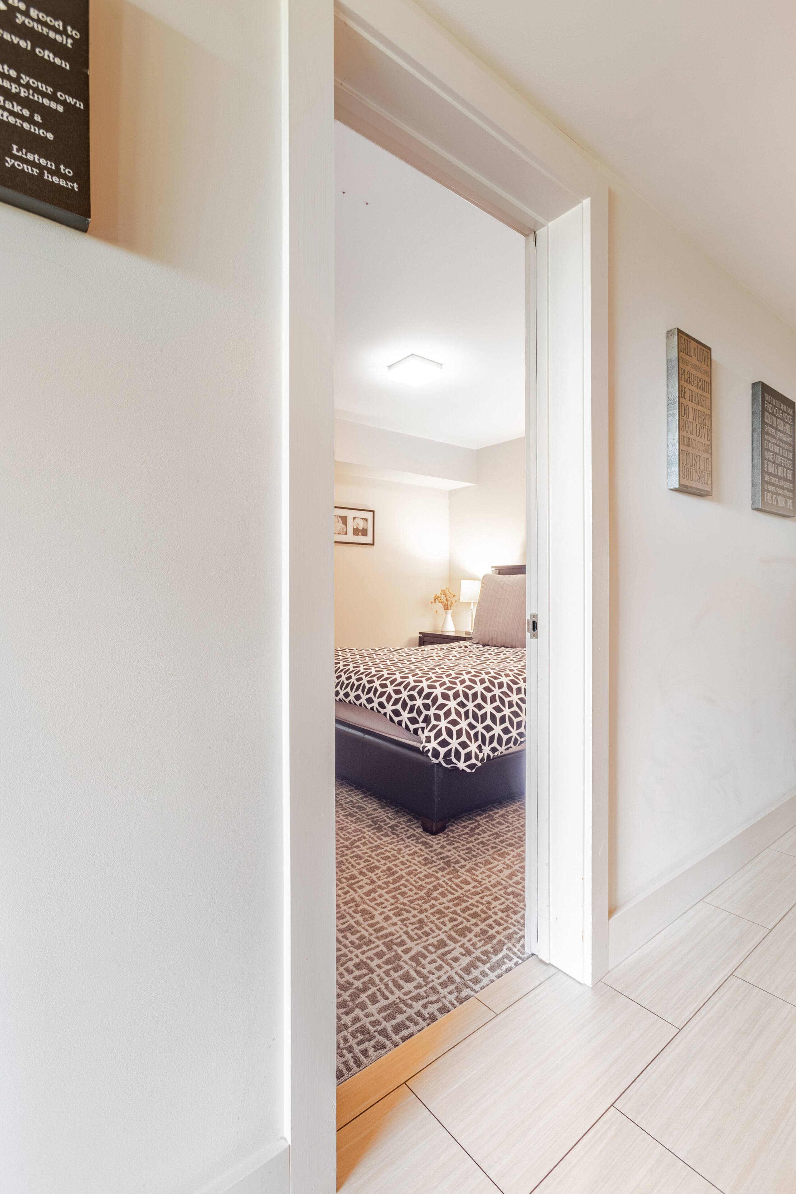 Home in San Francisco · ★4.9 · 1 bedroom · 2 beds · 1 bath - Image 50