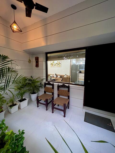 Patio Paradise, pitampura