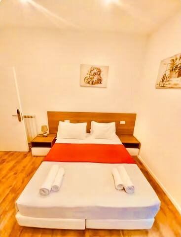 Sara’s Home Comfort 10 Minutes from Termini gallery image 4