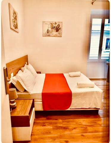 Sara’s Home Comfort 10 Minutes from Termini gallery image 5