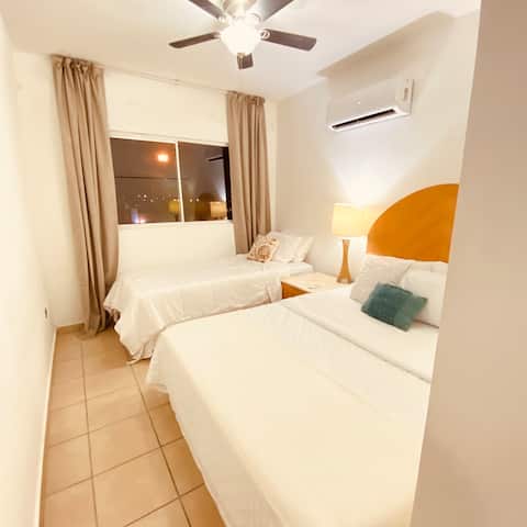 San José Los Cabos Airport 6 guests