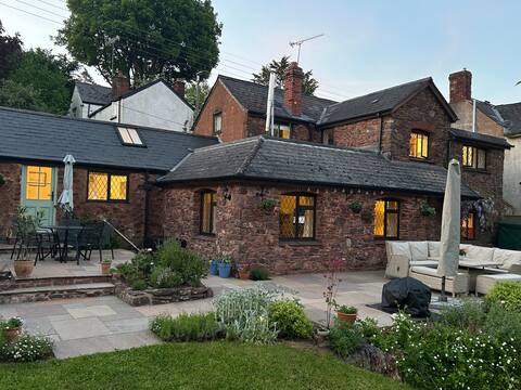 Sharpe Cottage - large Somerset holiday home