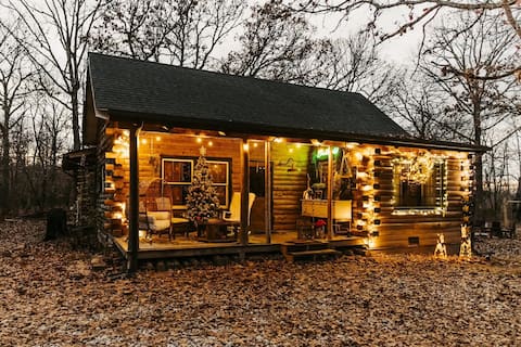 Christmas Theme: Emerald Gabel Cabin